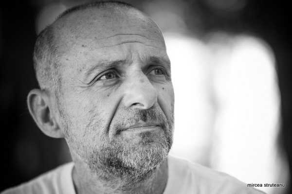 Cronicile genocidului de Radu Aldulescu: Premiul literar „Augustin Frăţilă” – romanul anului 2012